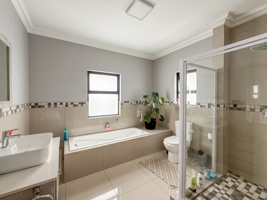 4 Bedroom Property for Sale in Melodie North West